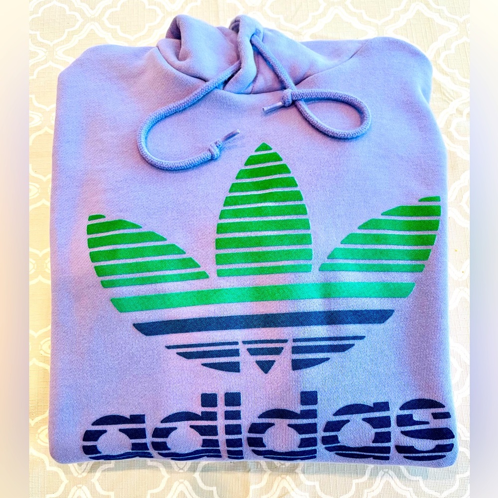 Adicolor Classics Trefoil Hoodie 
Color: Light Purple
Size: Small